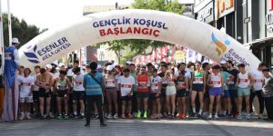 ESENLER’DE ”GENÇLİK KOŞUSU” DÜZENLENDİ