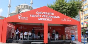 ESENLER’DE ÜNİVERSİTE TERCİH VE DANIŞMA MERKEZLERİ AÇILDI